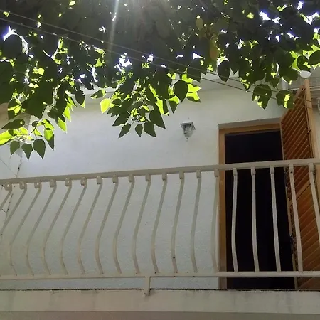 With Parking Space Bol, Brac - 4658 Bol